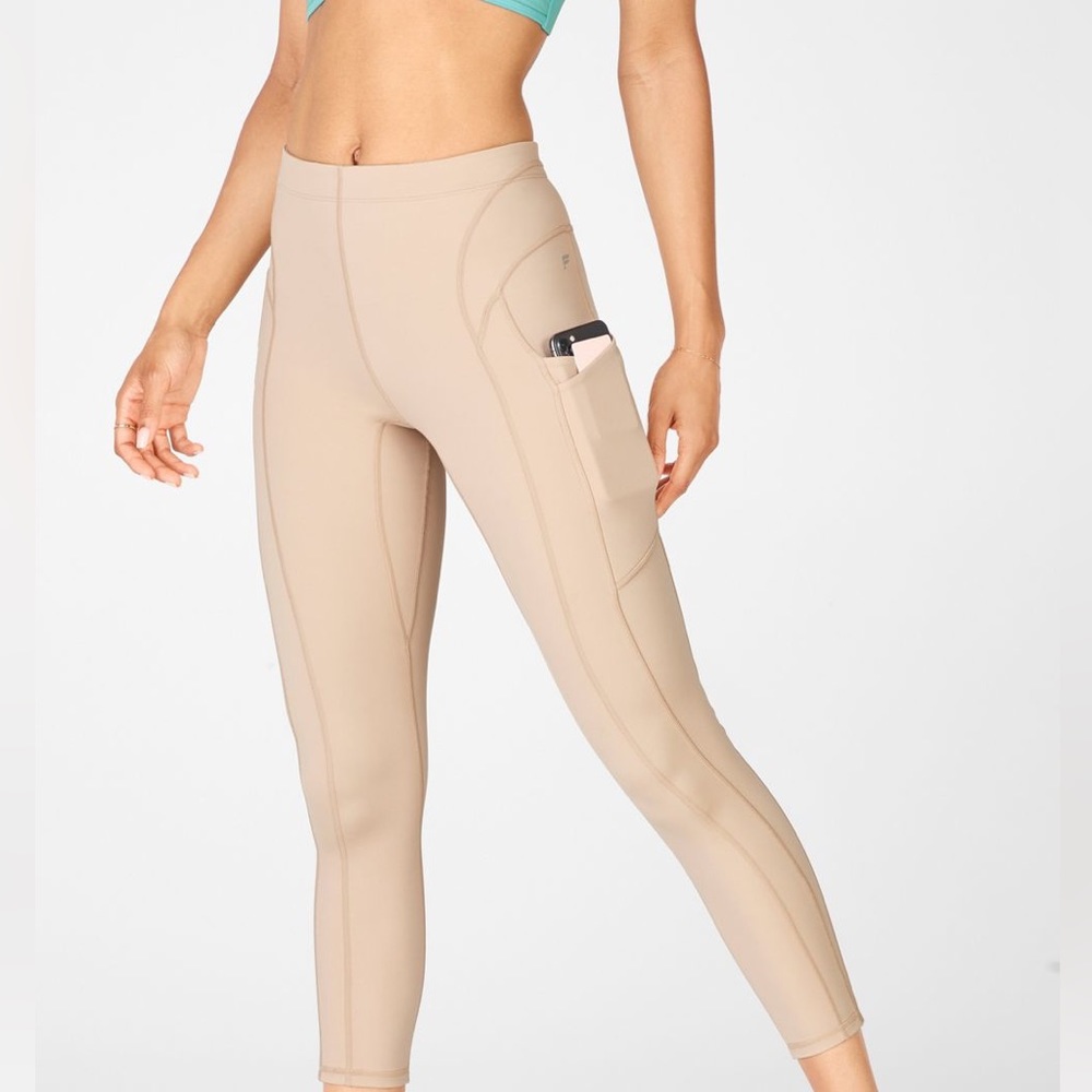 Fabletics HigH Waisted Motion 365 Pocket 7/8 Length Leggings